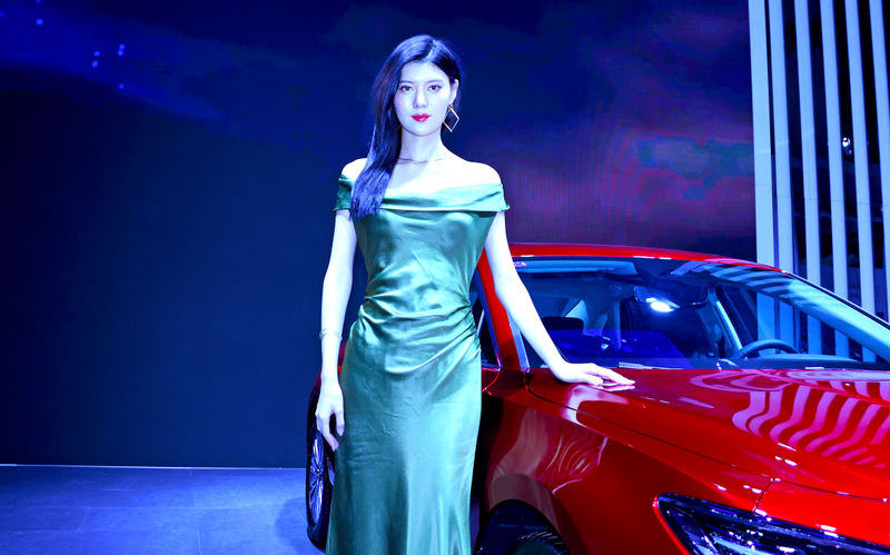 2022.8.26，成都25届国际车展模特照片（汽车）。
