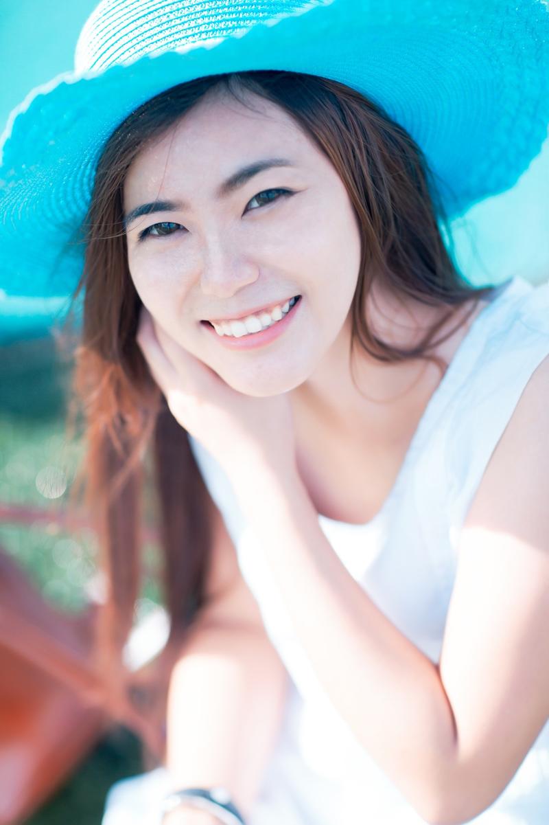 素颜的小姑娘