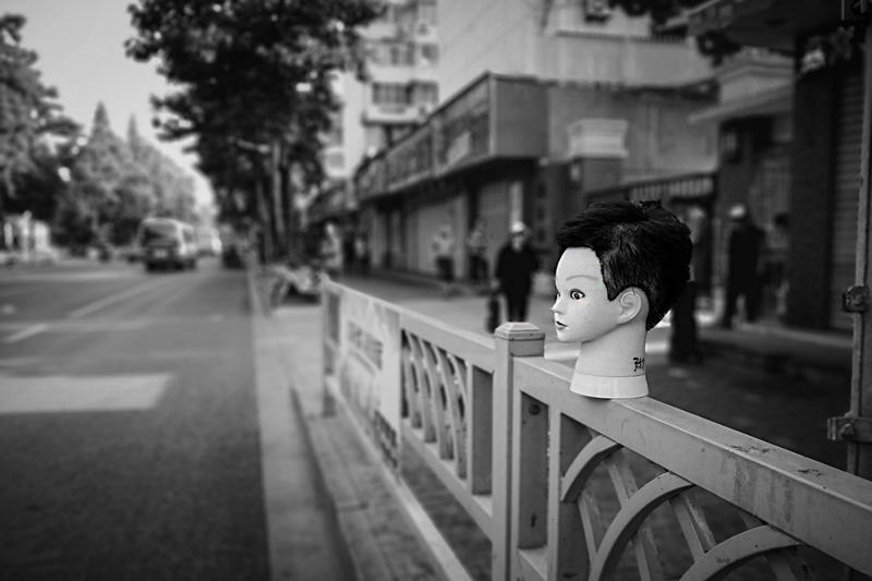 冷眼看尘世